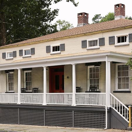 לינה וארוחת בוקר Kingston Carriage House מראה חיצוני תמונה